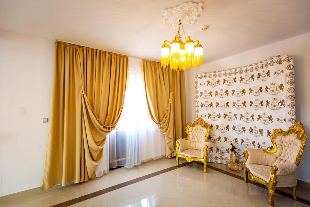 Grand Hotel Baroc Zalău Exterior photo