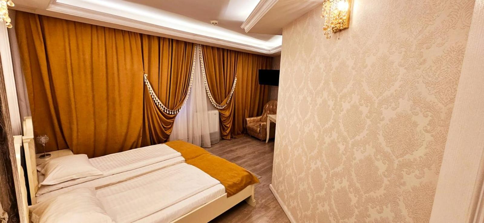 Grand Hotel Baroc Zalău Exterior photo